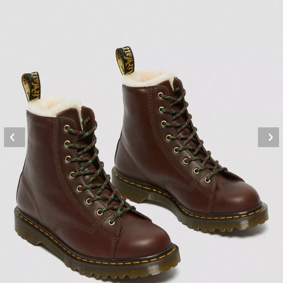 Dr. Martens Brown Leather Boots size 8 US NEW - Picture 3 of 4